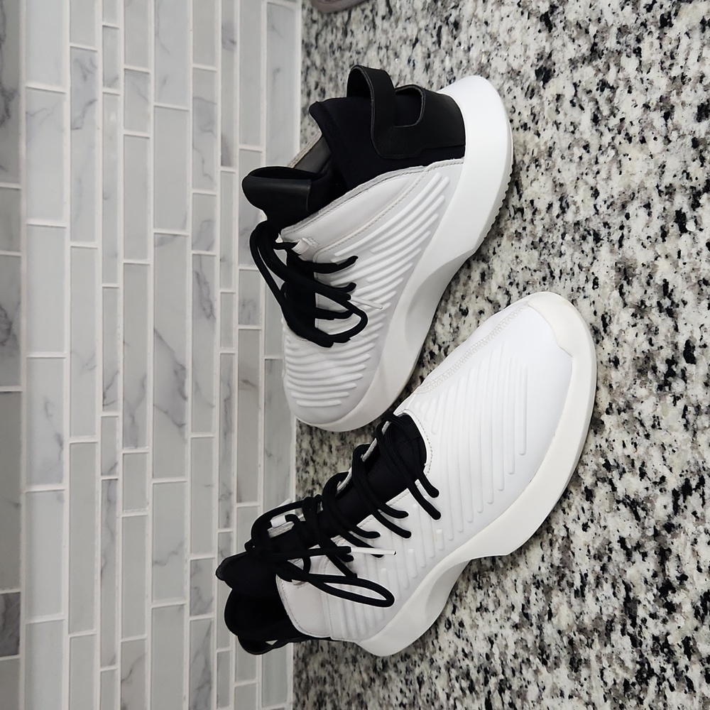White & Black Adidas Crazy 1 ADV Basketball Shoes sz 10 leather athletic sneaker